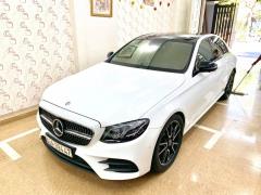 Mercedes-Benz E300 AMG model 2018 siêu lướt