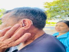 NGHE KÉM CÓ THỂ ẢNH HƯỞNG TỚI SỰ TỰ TIN NHƯ THẾ NÀO?